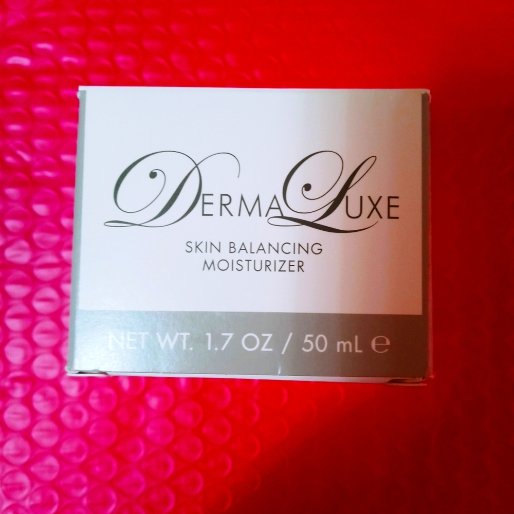 Derma Luxe moisturizer